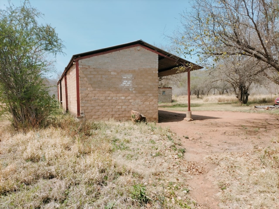 Commercial Property for Sale in Zoutpansdrift North West